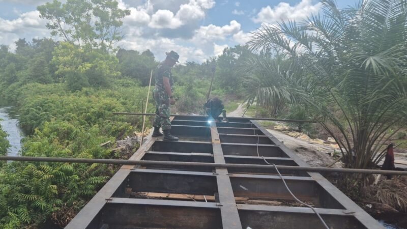 Pemasangan Besi WF Hampir Selesai, Pembangunan Jembatan Terus Dikebut