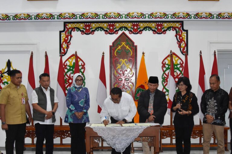 Cetak SDM Unggul dan Siap Kerja, Gubernur Tekan MoU Kementan.