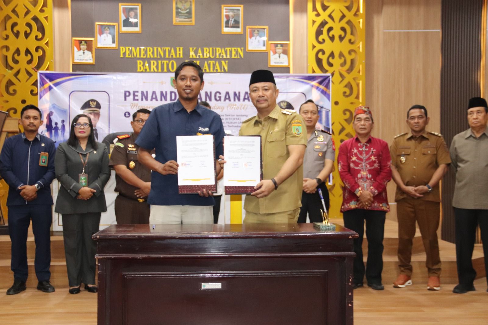Atasi Berbagai Persoalan, Bupati Barsel Tandatangani MoU Lintas Sektoral.