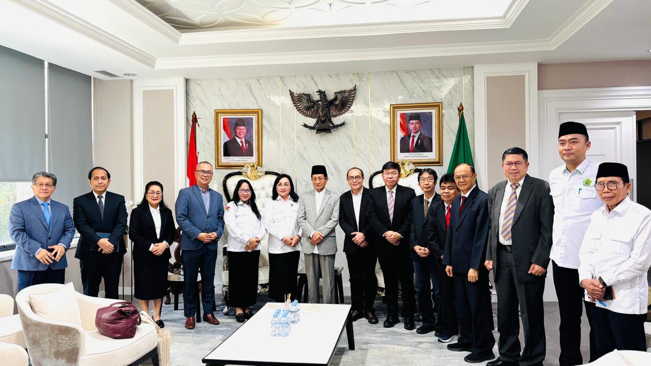 NARASI KEGIATAN SIMPOSIUM GURU BESAR TEOLOGI KRISTEN DAN PERESMIAN FORUM DEWAN GURU BESAR TEOLOGI  KRISTEN INDONESIA (FDGBTKI)