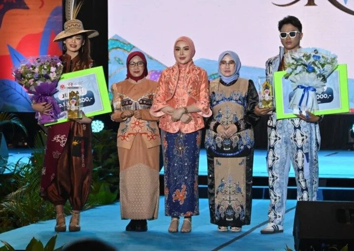 Dekranasda Gelar Festival Wastra Berbasis Budaya.