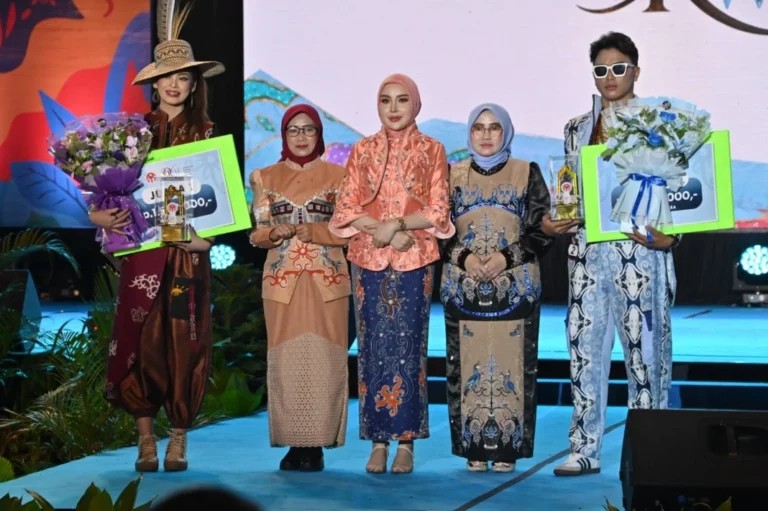 Dekranasda Gelar Festival Wastra Berbasis Budaya.