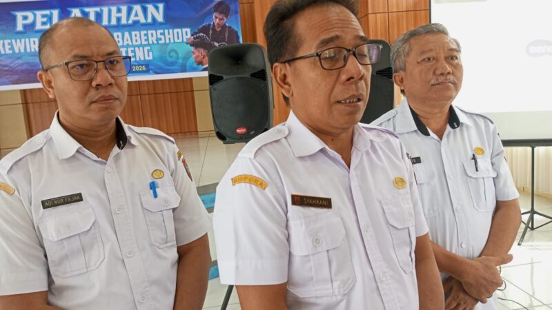 Dispora Beri Pelatihan Barber Shop Kepada Generasi Muda Kalteng.