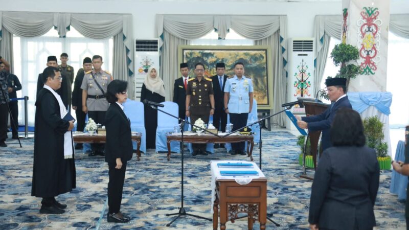 DILATIK GUBERNUR, LINAE V ADEN WANITA PERTAMA KALTENG MENJADI SEKDA DEFINITIF.