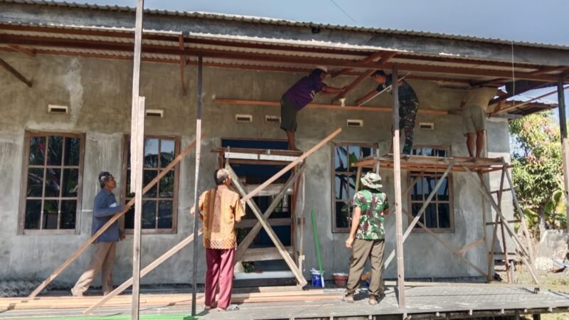 Progres Perehaban Mushola Darul Istiqomah Terus Dikebut Satgas TMMD Ke-129