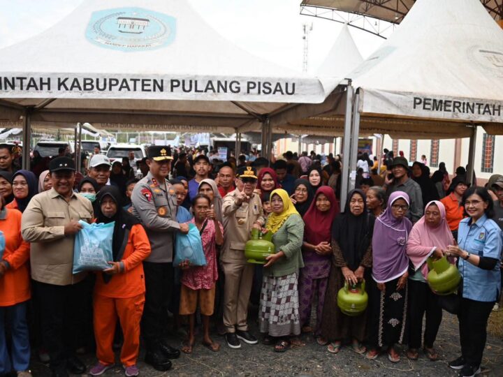 HUT Pulpis 24, Gubernur Buka Pasar Murah dan Cek Kesehatan Gratis.