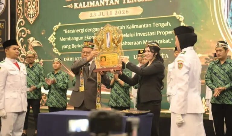 Yemima Eka Ampung Dikukuhkan Pimpin Deprindo Kalteng Priode 2026-2029.