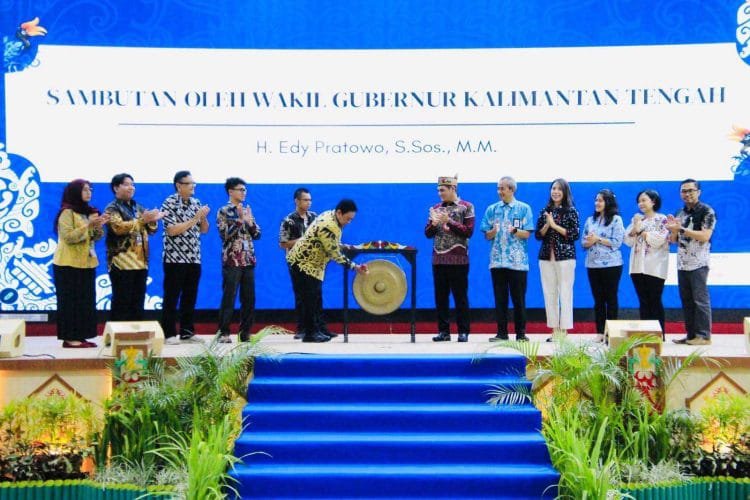 Wagub Kalteng Edy Pratowo Membuka Resmi Rakernas AMSA Indonesia Tahun 2026.