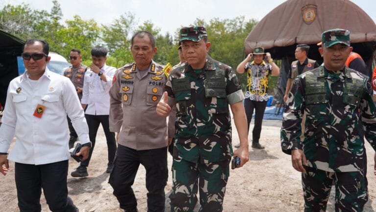 Pangdam XXII/TB Tinjau Posko Karhutla Pulang Pusau.