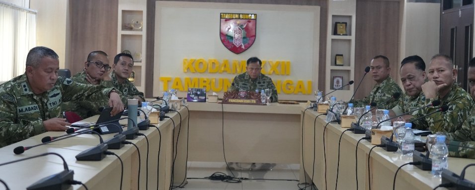 Pangdam XXII/TB Ikuti Vicon Rapat Evaluasi KDKMP