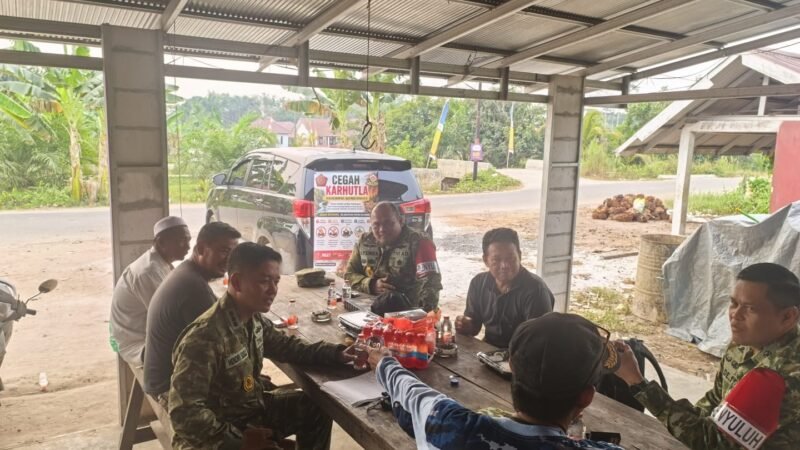 Hari kedua, Pasis Dikreg Sesko TNI LVI berikan Penyuluhan Karhutla di Desa Hanjak Maju, Pulang Pisau