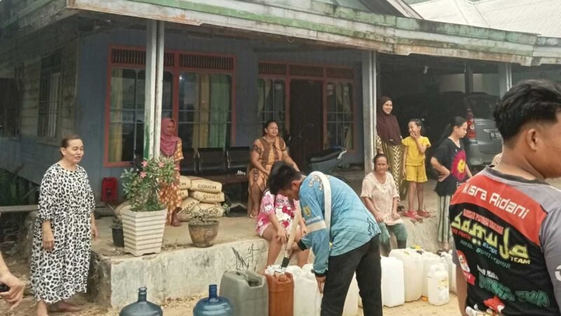 Pemerintah Kalteng Salurkan Bantuan Air Bersih.