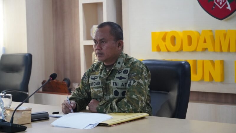 PANGDAM XXII/TB DIWAKILI KAPOKSAHLI IKUTI VICON EVALUASI DAN OPTIMALISASI KESIAPAN PROGRAM KDKMP YANG DIPIMPIN WAKIL PANGLIMA TNI